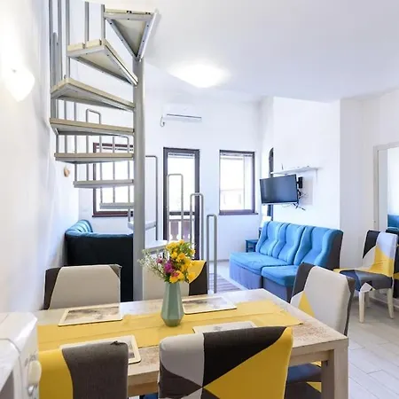Eleganceview Apartment- 3 Bedrooms * Банско
