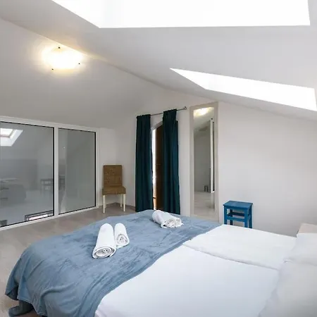 Eleganceview Apartment- 3 Bedrooms * Банско